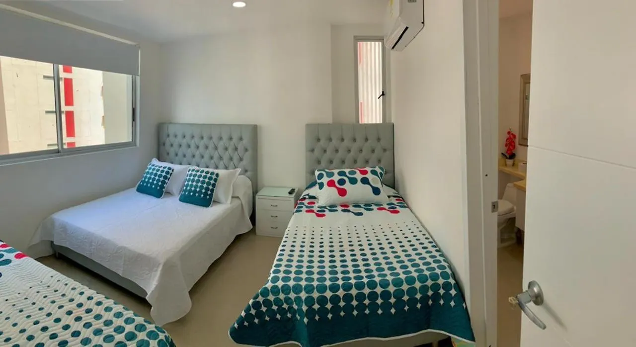2 Bedroom Beachfront Apartment 2P1-Al2 With Pool And Wifi Cartagena Colombia